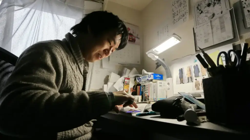 Japanese writer writing otaku mantra